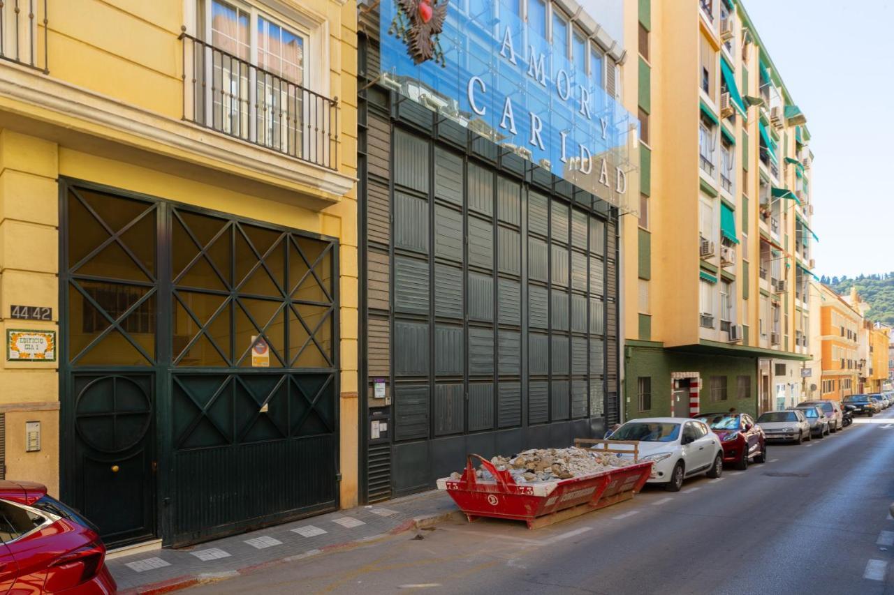 Apartamento La Victoria Apartment Malaga Bagian luar foto