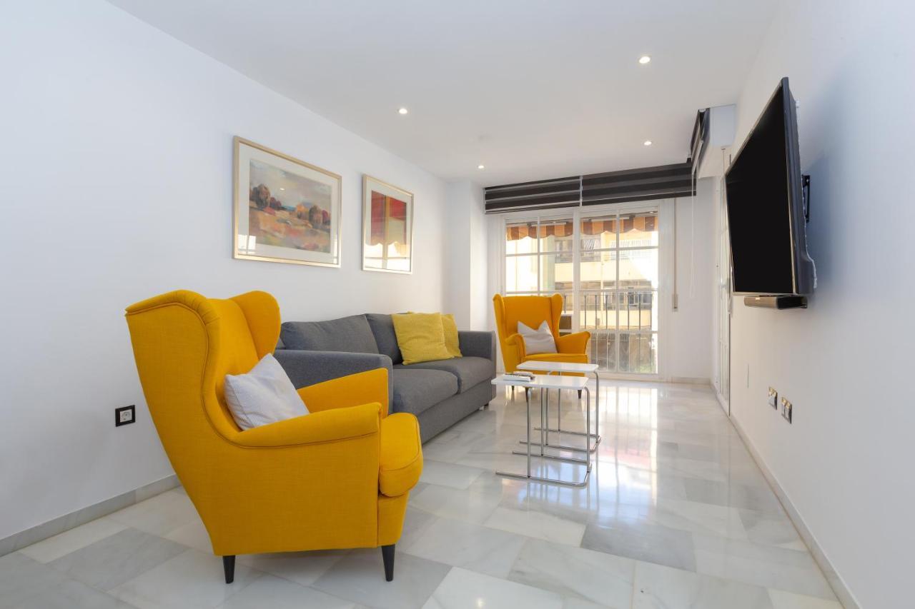 Apartamento La Victoria Apartment Malaga Bagian luar foto